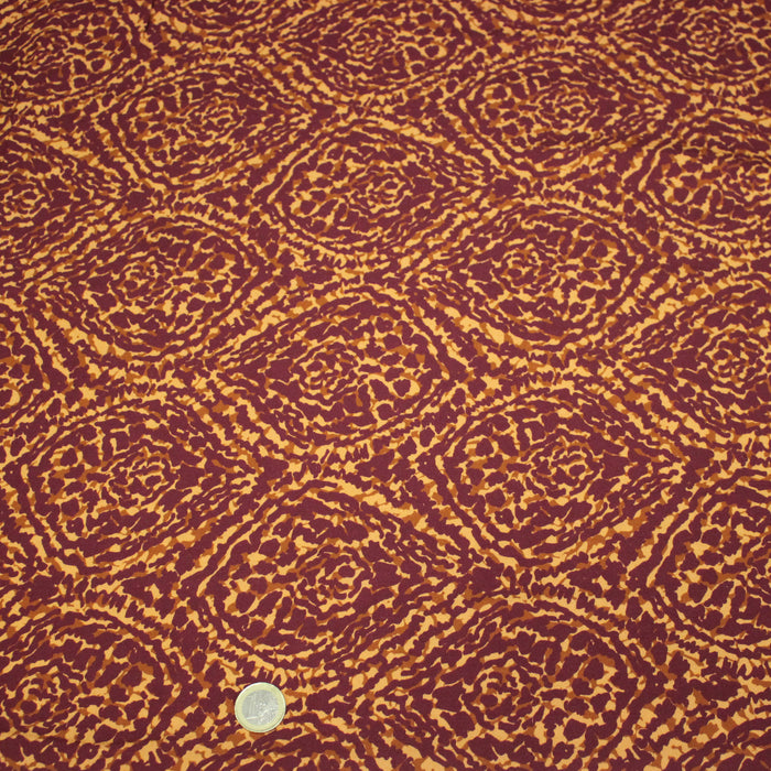 Tissu Viscose fluide ASSA arabesques rouge bordeaux fond ocre – STANDARD 100 OEKO-TEX