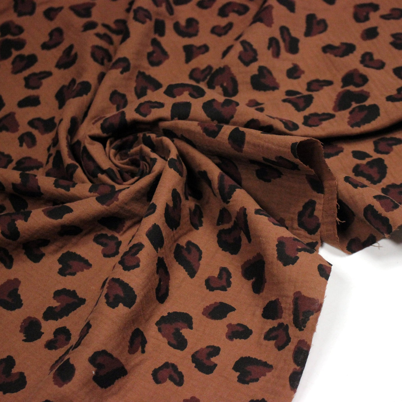 Tissu double gaze imprimée motif léopard chocolat - STANDARD 100 OEKO - TEX - TissusPapi.com