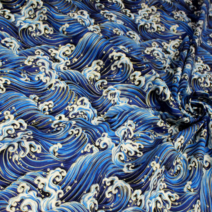 Tissu cotonnade motif japonais VAGUES HOKUSAI dorées, bleu ou rouge - COLLECTION JAPON DORÉ - TissusPapi.com
