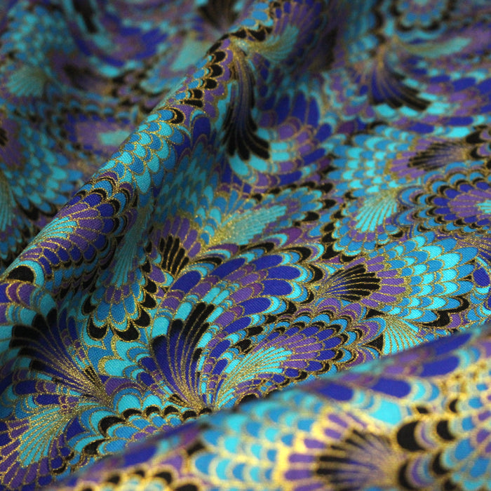 Tissu cotonnade motif japonais LES PLUMES DE PAON dorées, bleu turquoise ou rose fuchsia - COLLECTION JAPON DORÉ