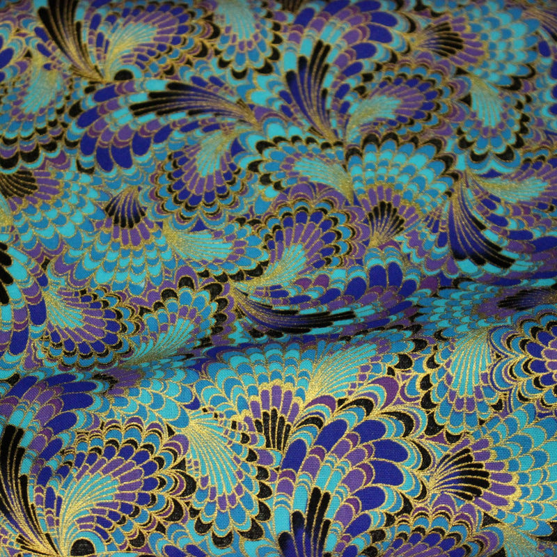 Tissu cotonnade motif japonais LES PLUMES DE PAON dorées, bleu turquoise ou rose fuchsia - COLLECTION JAPON DORÉ - TissusPapi.com