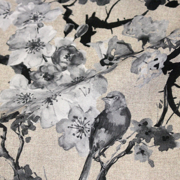 Tissu coton motif jardin japonais GUNMA aux oiseaux et fleurs de cerisier, fond lin - 140cm ou 280cm de large - OEKO-TEX