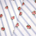Tissu cotonnade PRIMROSE LANE, motif britannique fleuri : roses et fines rayures bleues - OEKO-TEX STANDARD 100 - TissusPapi.com