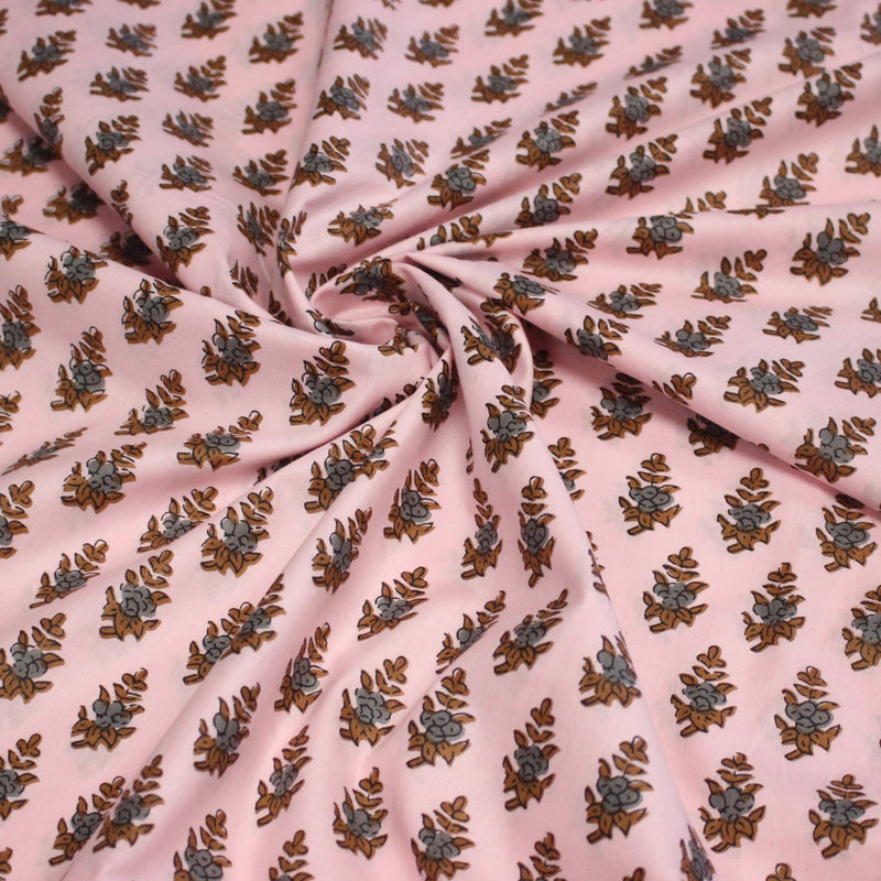 Tissu coton fin imprimé INDIENNES, rose aux fleurs traditionnelles cacao et gris - TissusPapi.com