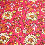 Tissu coton fin imprimé INDIENNES, rose fuchsia aux grandes fleurs jaunes blanches oranges - TissusPapi.com