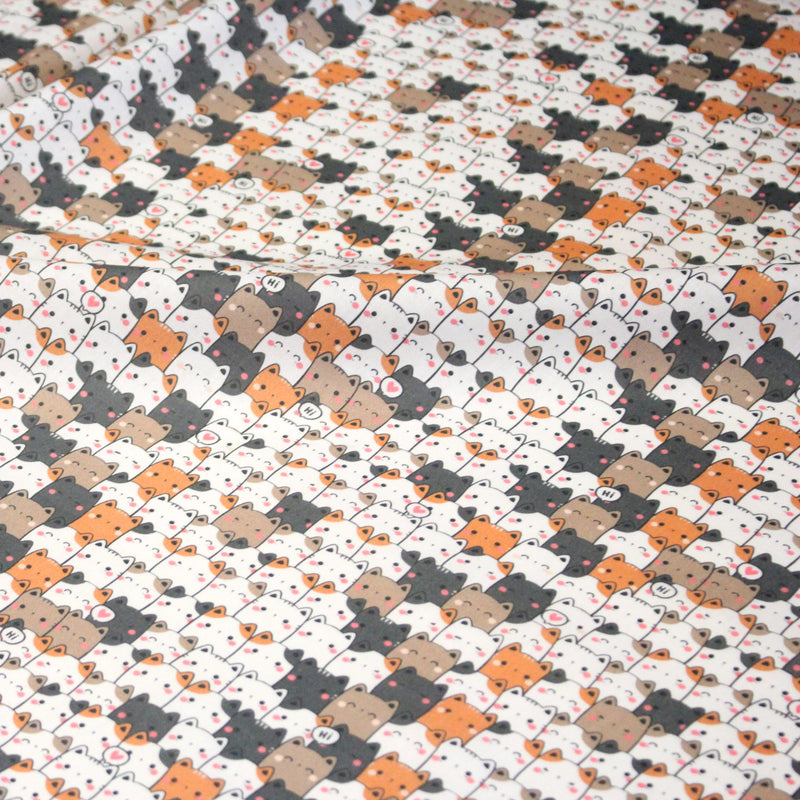 Tissu cotonnade KAWAII aux chats japonais blancs, gris et roux - OEKO - TEX - TissusPapi.com