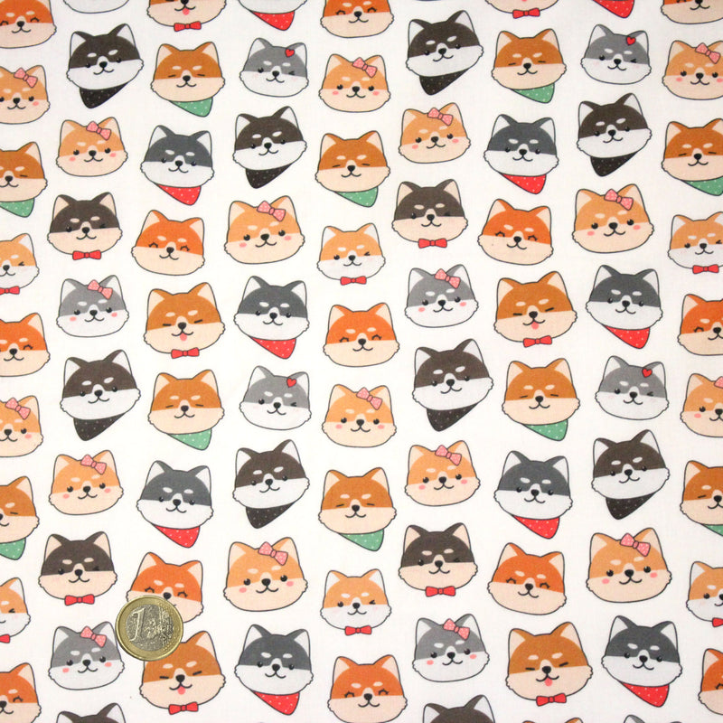 Tissu cotonnade KAWAII aux chiens japonais Shiba blancs, gris et roux, noeud papillon & bandanas - OEKO - TEX - TissusPapi.com