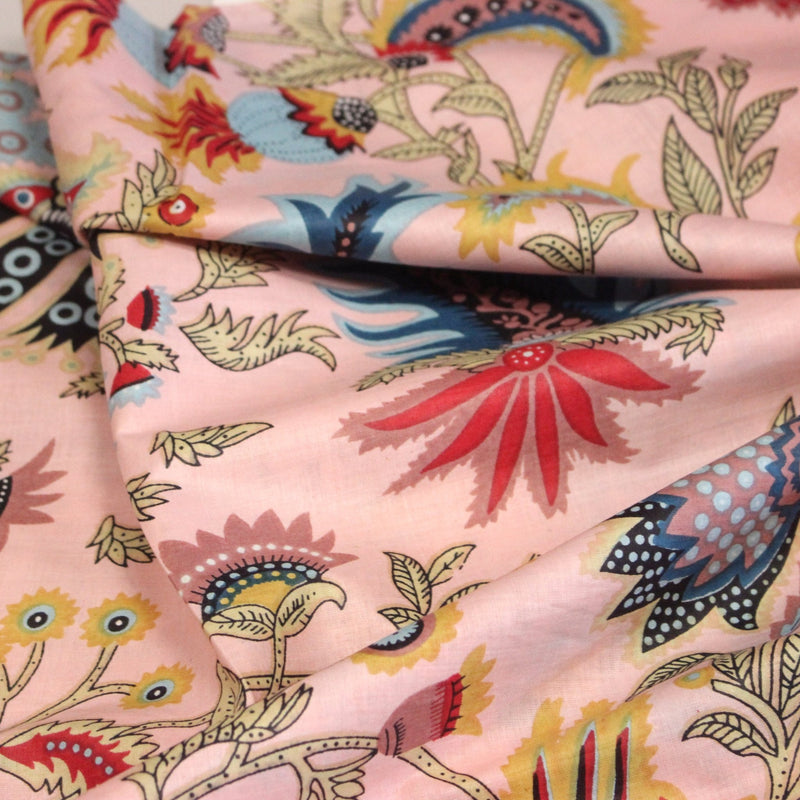Tissu coton fin imprimé INDIENNES, rose aux fleurs et motifs indiens multicolores - TissusPapi.com