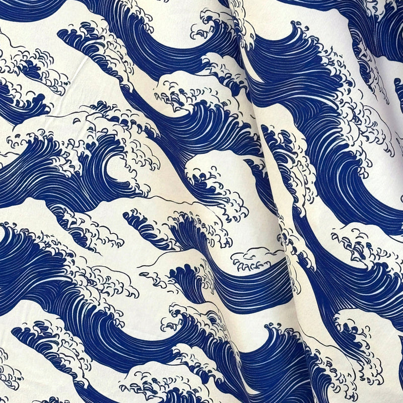 Tissu gabardine coton imprimée HOKUSAI Vagues japonaises bleues & blanc cassé - OEKO - TEX - TissusPapi.com