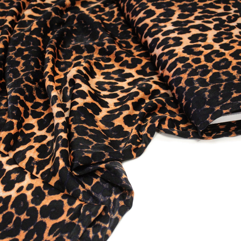 Tissu habillement satin velours, imprimé motif LEOPARD - TissusPapi.com