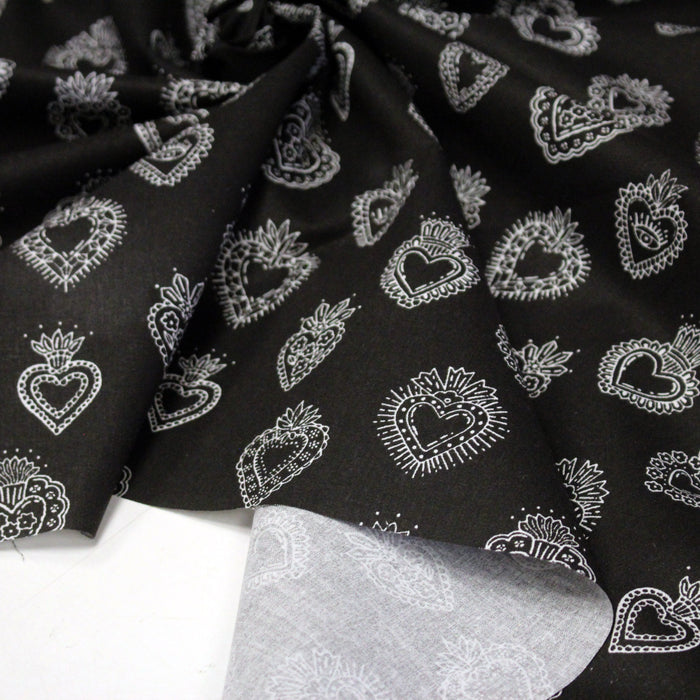 Tissu cotonnade COEURS SACRÉS, noir aux coeurs - OEKO-TEX STANDARD 100