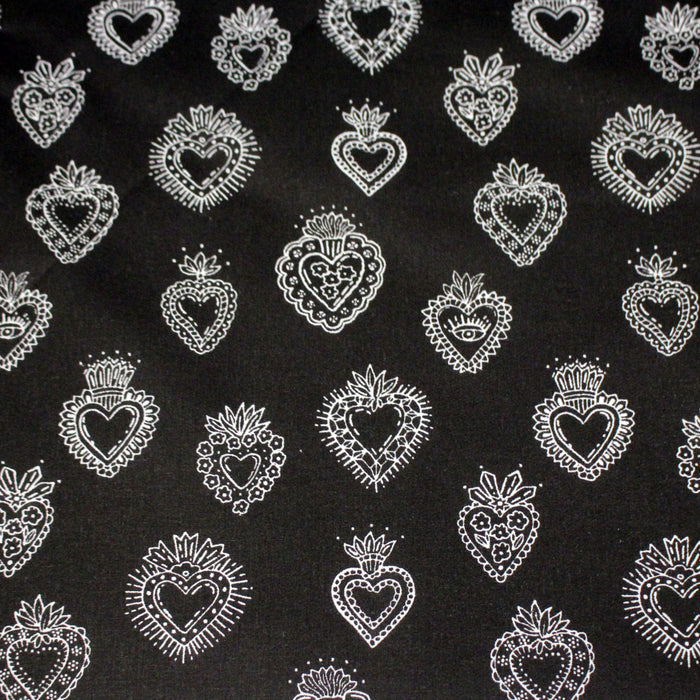 Tissu cotonnade COEURS SACRÉS, noir aux coeurs - OEKO-TEX STANDARD 100