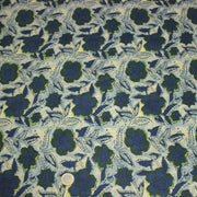 Tissu coton fin imprimé INDIENNES, faux uni vert pâle, fleurs et feuilles bleu indigo et vert anglais - STANDARD 100 OEKO - TEX - TissusPapi.com