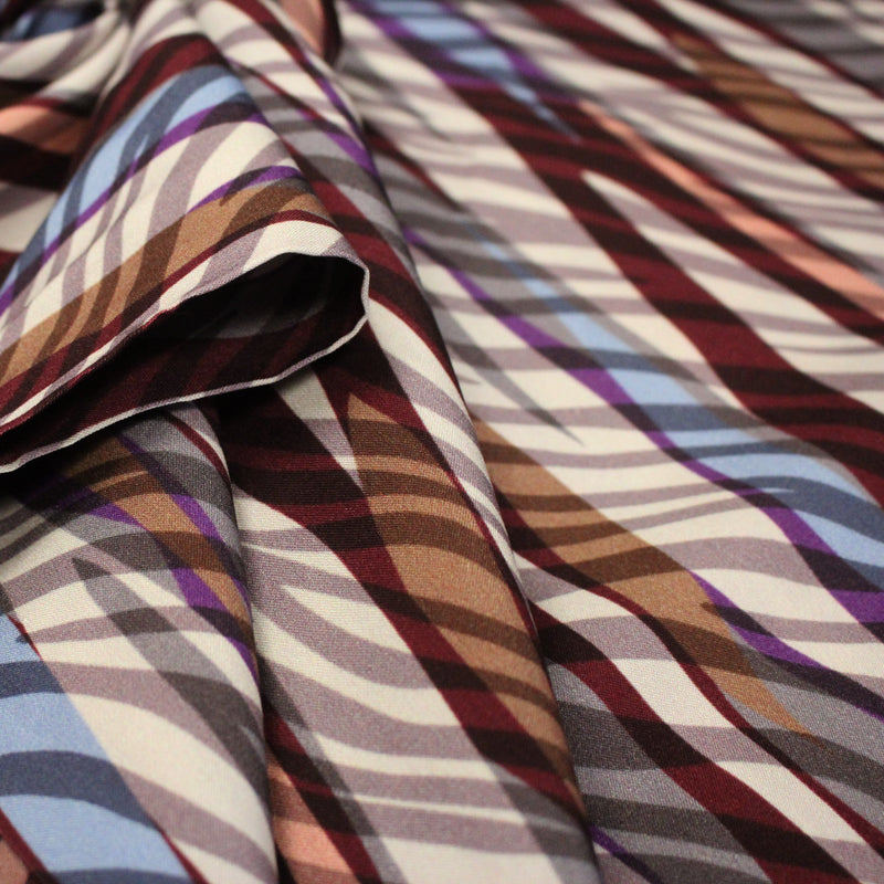 Tissu Viscose fluide motif pelage fauve tons violets bleus marrons, EVIE - STANDARD 100 OEKO - TEX - TissusPapi.com
