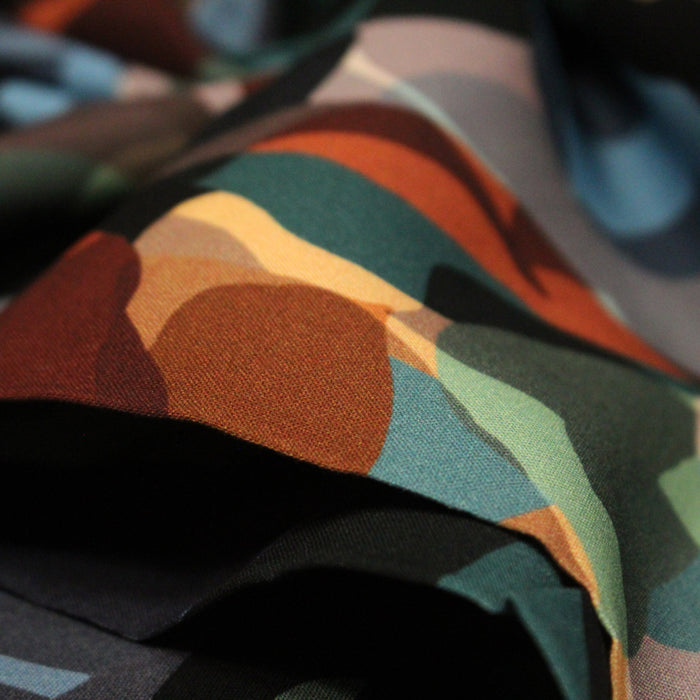 Tissu Viscose fluide aux feuilles entrelacées et multicolores, ANTHEA - STANDARD 100 OEKO-TEX