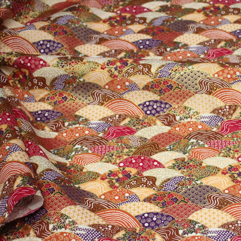Tissu cotonnade aux écailles, éventails et motifs japonais multicolores - COLLECTION JAPON DORÉ - TissusPapi.com