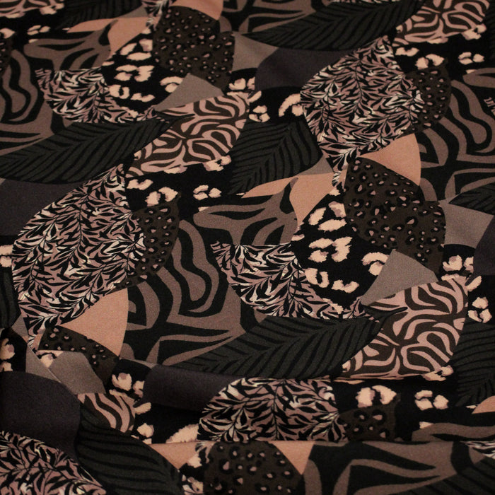 Tissu Viscose fluide motifs géométriques, taupe, noir et chocolat, KAROO - STANDARD 100 OEKO-TEX