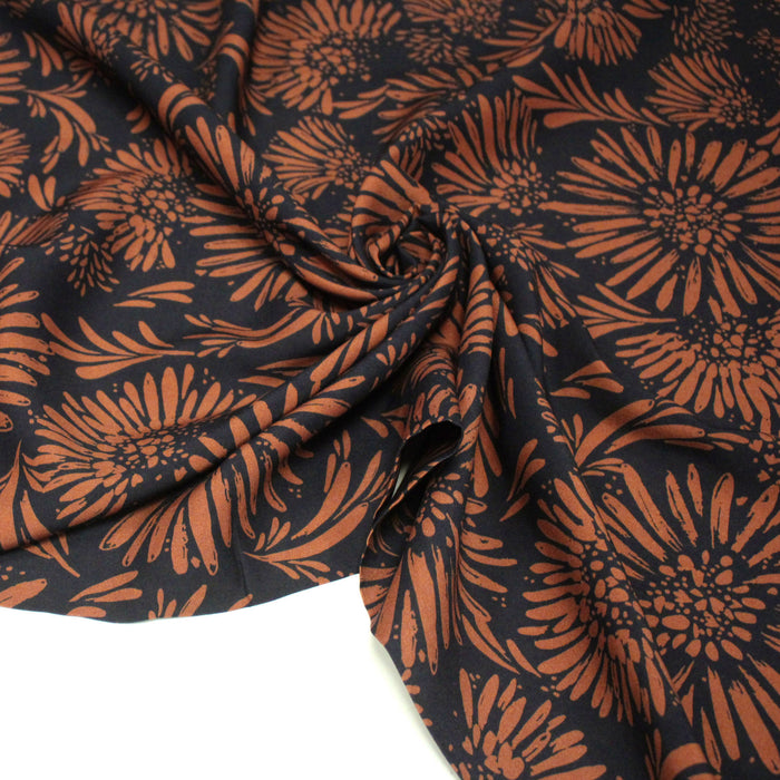 Tissu Viscose fluide noir aux grandes fleurs rouille, AUDREY - STANDARD 100 OEKO-TEX