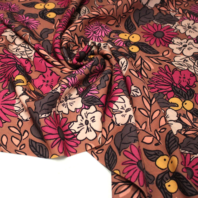 Tissu Viscose fluide, fleurs dessinées roses corail jaune, SONJA - STANDARD 100 OEKO - TEX - TissusPapi.com