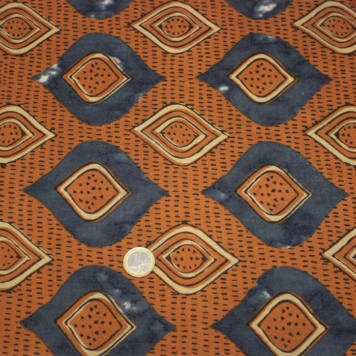 Tissu coton fin imprimé INDIENNES, losanges ocres et bleus - STANDARD 100 OEKO - TEX - TissusPapi.com