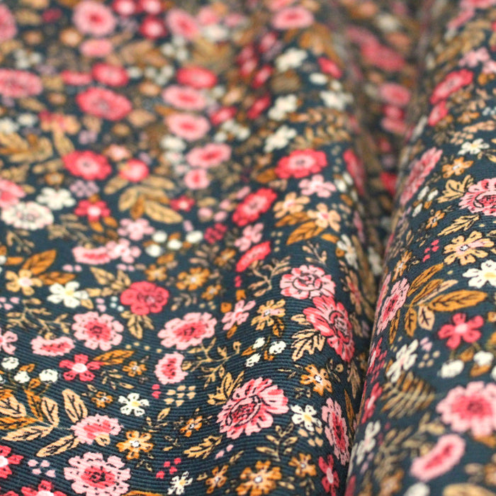 Tissu velours milleraies imprimé canard aux fines fleurs roses - STANDARD 100 OEKO-TEX