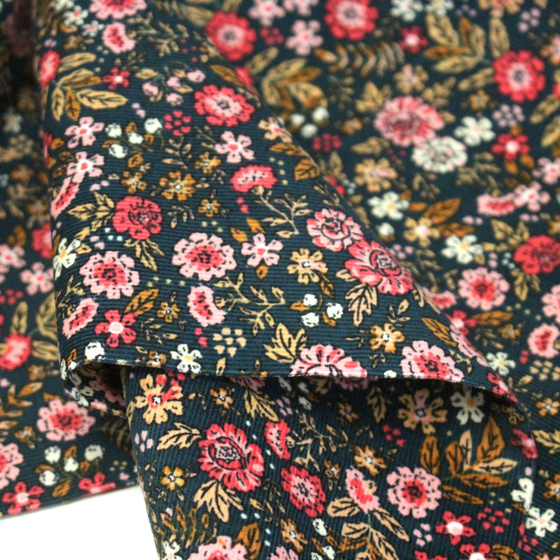 Tissu velours milleraies imprimé canard aux fines fleurs roses - STANDARD 100 OEKO - TEX - TissusPapi.com