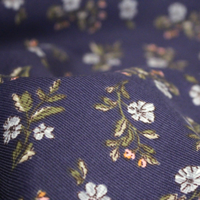Tissu velours milleraies imprimé violet aux fines fleurs parme grises - STANDARD 100 OEKO-TEX