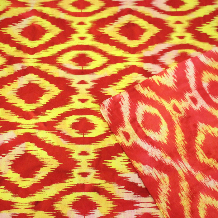 Tissu coton demi natté IKAT INDIEN imprimé traditionnel : bleu/vert ou rouge/jaune - MADE IN INDIA - TissusPapi.com