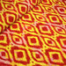 Tissu coton demi natté IKAT INDIEN imprimé traditionnel : bleu/vert ou rouge/jaune - MADE IN INDIA - TissusPapi.com