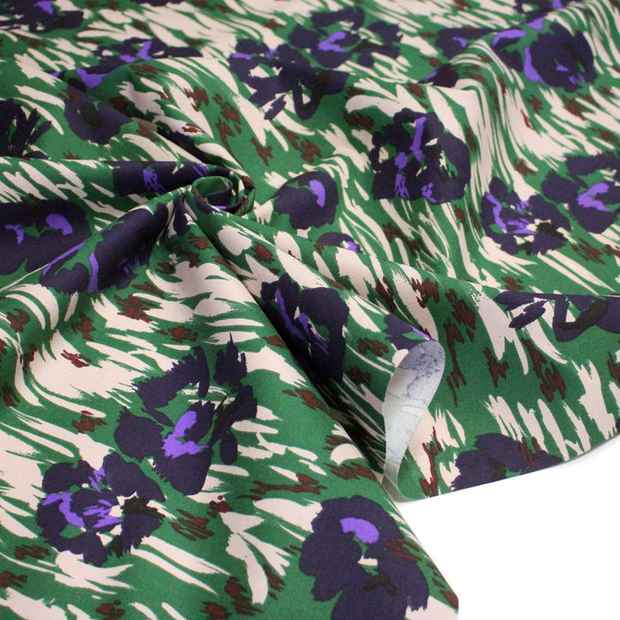 Tissu coton demi-natté SEVENTIES, fleuri vert violet - OEKO-TEX STANDARD 100