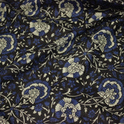 Tissu coton fin imprimé INDIENNES, noir aux fleurs traditionnelles écrues et bleues - TissusPapi.com