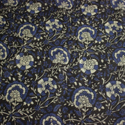 Tissu coton fin imprimé INDIENNES, noir aux fleurs traditionnelles écrues et bleues - TissusPapi.com