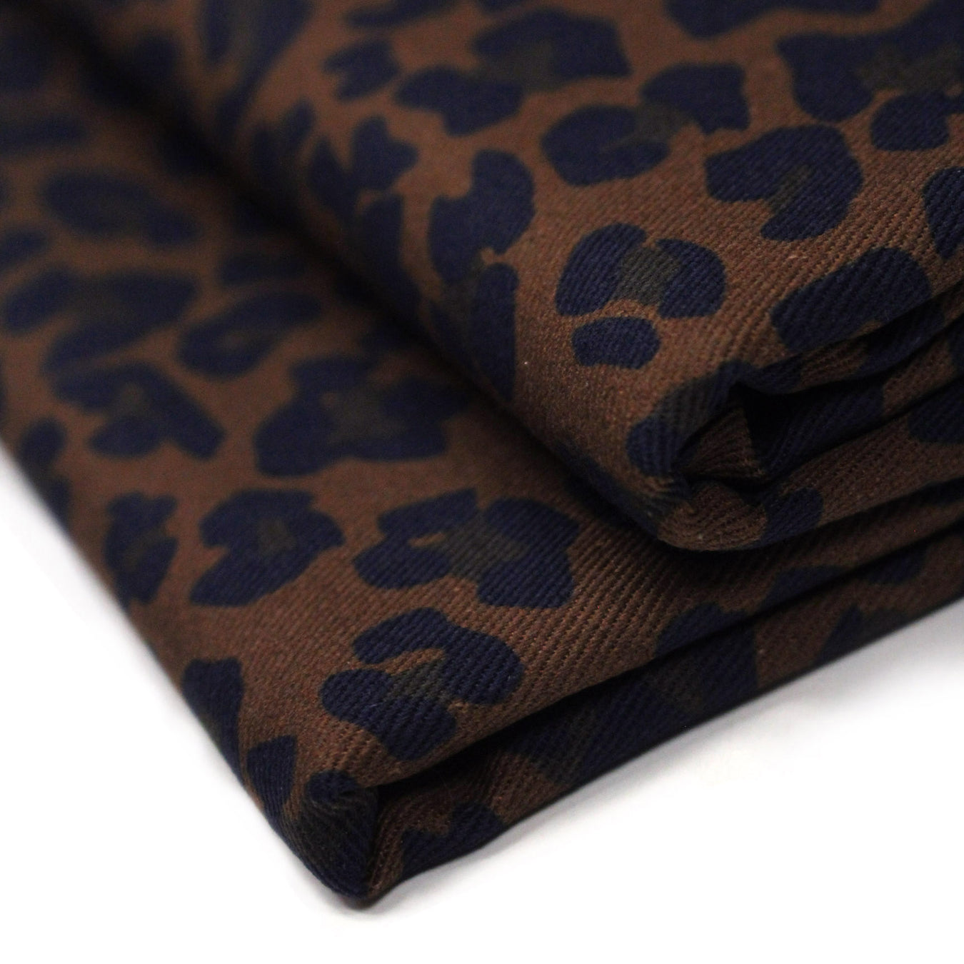 Tissu gabardine de coton LEOPARD tons marron chocolat - OEKO - TEX - TissusPapi.com