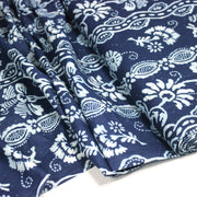 Tissu coton fin imprimé INDIENNES, bleu aux fleurs, frises et motifs géométriques bleu ciel et blancs - TissusPapi.com
