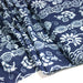 Tissu coton fin imprimé INDIENNES, bleu aux fleurs, frises et motifs géométriques bleu ciel et blancs - TissusPapi.com
