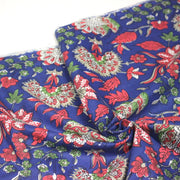 Tissu coton fin imprimé INDIENNES, bleu roi aux fleurs traditionnelles rouge magenta, vertes et écrues - TissusPapi.com