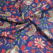 Tissu coton fin imprimé INDIENNES, bleu roi aux fleurs traditionnelles rouge magenta, vertes et écrues - TissusPapi.com