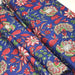 Tissu coton fin imprimé INDIENNES, bleu roi aux fleurs traditionnelles rouge magenta, vertes et écrues - TissusPapi.com