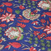 Tissu coton fin imprimé INDIENNES, bleu roi aux fleurs traditionnelles rouge magenta, vertes et écrues - TissusPapi.com