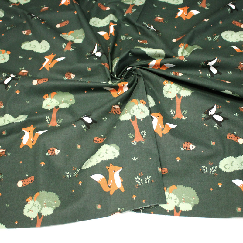 Tissu cotonnade enfant vert aux animaux de la forêt - STANDARD 100 OEKO - TEX - TissusPapi.com