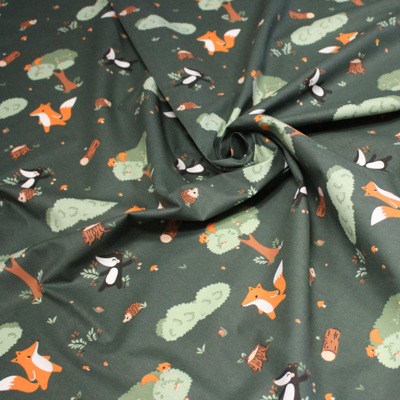Tissu cotonnade enfant vert aux animaux de la forêt - STANDARD 100 OEKO - TEX - TissusPapi.com
