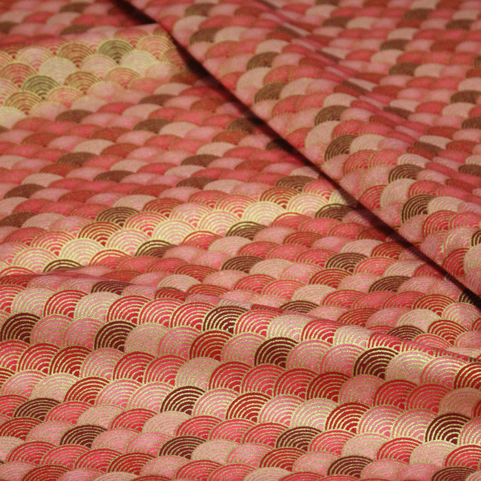 Tissu cotonnade motif vagues japonaises Seigaiha rouge, rose & doré - COLLECTION JAPON DORÉ