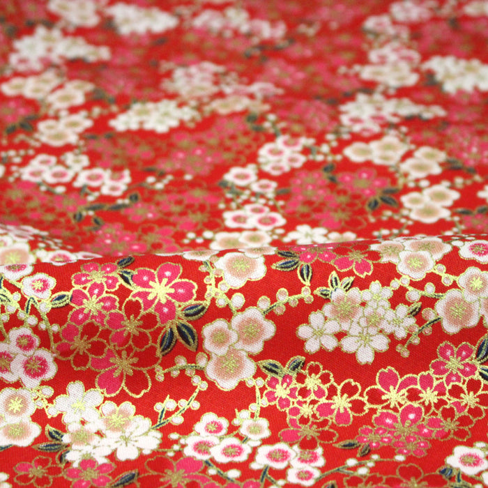 Tissu cotonnade rouge aux fleurs sakura rouges blanches et dorées - COLLECTION JAPON DORÉ