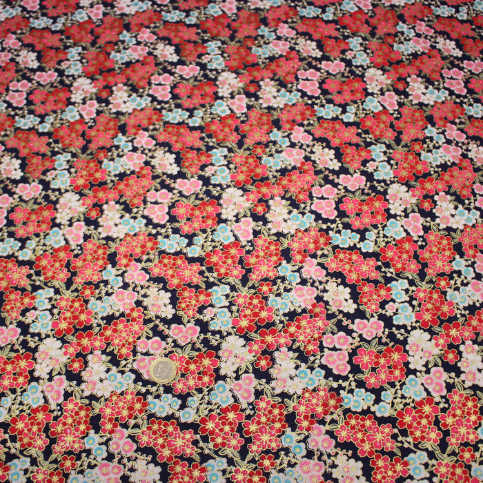 Tissu cotonnade bleu marine aux fleurs sakura rouges blanches et dorées - COLLECTION JAPON DORÉ