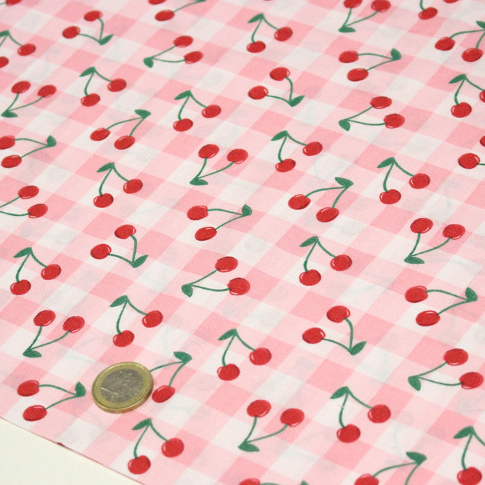 Tissu cotonnade Vichy rose et blanc aux cerises rouges - COLLECTION ÉTÉ - TissusPapi.com