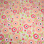 Tissu cotonnade aux belles fleurs roses graphiques sur fond blanc pois noirs - COLLECTION ÉTÉ - TissusPapi.com