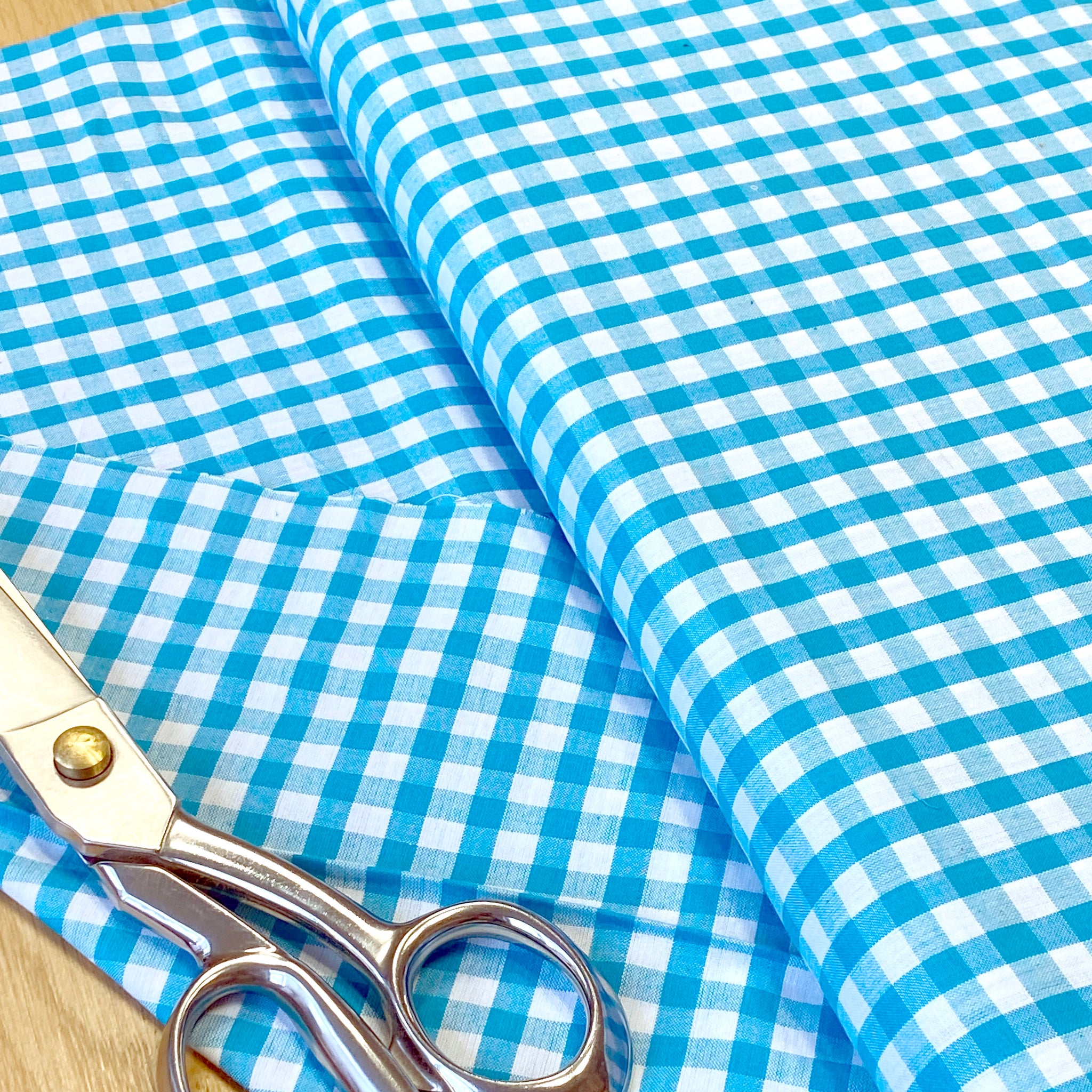 Lot De 2 Coupons Tissu Coton Motif Jouets Anciens + Vichy Bleu - Pour Couture Et Loisirs Créatifs