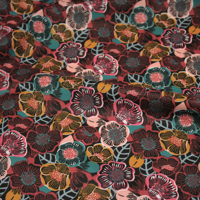 Tissu cotonnade LES FLEURS FAUVES, bordeaux, rose poudré, safran, bleu - OEKO - TEX STANDARD 100 - TissusPapi.com