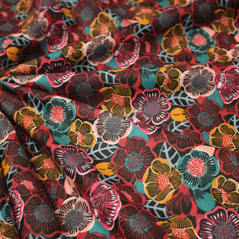 Tissu cotonnade LES FLEURS FAUVES, bordeaux, rose poudré, safran, bleu - OEKO - TEX STANDARD 100 - TissusPapi.com