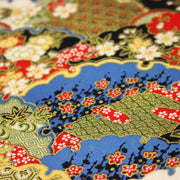 Tissu cotonnade motif japonais traditionnels : fleurs de cerisier, nuages et motifs géométriques dorés, fond bleu / rouge - COLLECTION JAPON DORÉ - TissusPapi.com
